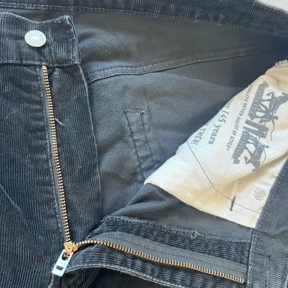 LEVI'S 502 Corduroy Pants Mens Size 36x29 Taper Fit‎ Dark Wash Cotton Blend